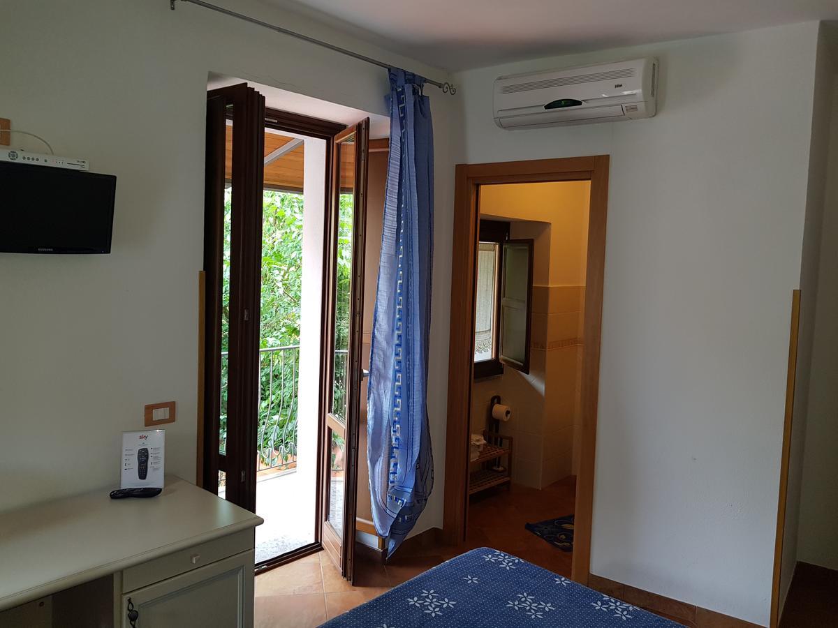 Locanda Aria Del Re Sapri Bagian luar foto